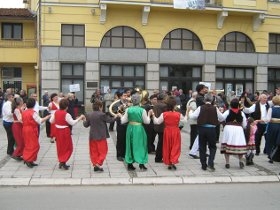 leskovac, penzioneri folklor