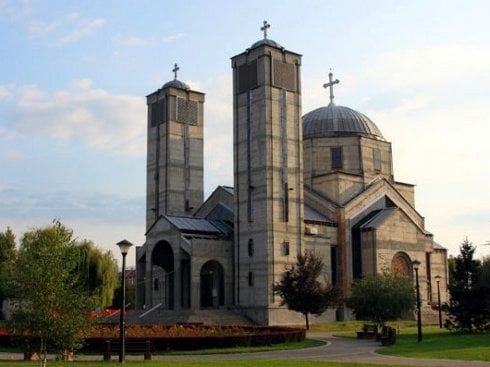 crkva-svetog-cara-konstantina.jpg