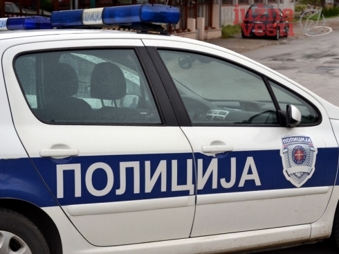 490x370-Policija-na-tragu-ubici-policajca-kod-Bujanovca-JUZNE-VESTI-Kosta-Ilustracija.jpg