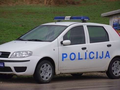 490x370-Policija-ilustracija-KOSTA-Juzne-vesti-2.jpg