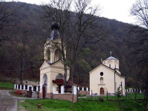 manastir pirkovac