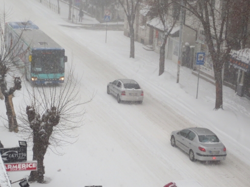 autobus-sneg-nis.jpg