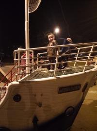 Top na dečijem brodiću "Niška galija" u Čairu