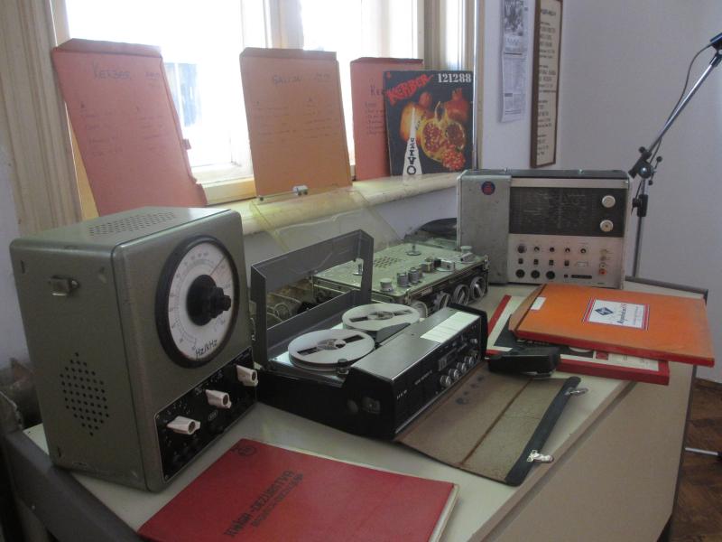 Stari aparati za radio