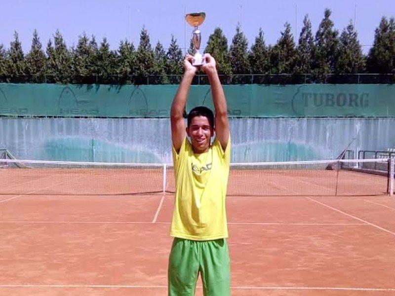 Luka Stefanovic teniser osvojio turnir u Bugarskoj