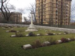 Englesko-groblje-sa-spomenikom-V.M