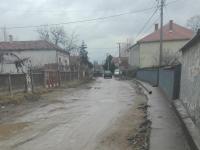 Zbog nepoštovanja datuma predviđenog za izgradnju vodovoda meštani sela Popovac kod Niša bez asfalta   