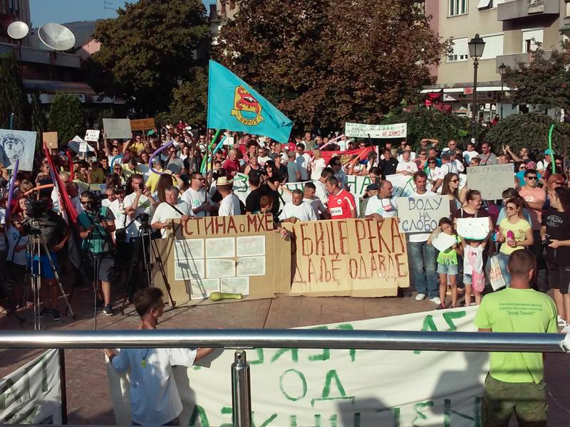 Posle protesta u Pirotu, sada se nezadovoljni građani sele u Beograd