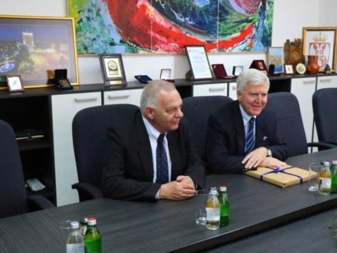 Po prvi put američki ambasador posetio Dimitrovgrad