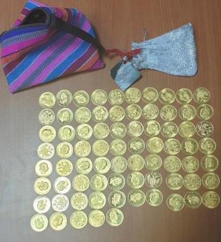 Neprijavljeni zlatnici u platnenim torbicama