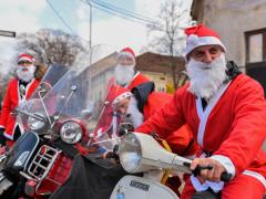 Deda Mrazovi, vespe 2, decembar 2019, foto Vanja Keser