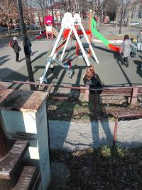 Sanduče sa strujom 2 metra od dečijeg igrališta u parkuna bulevaru