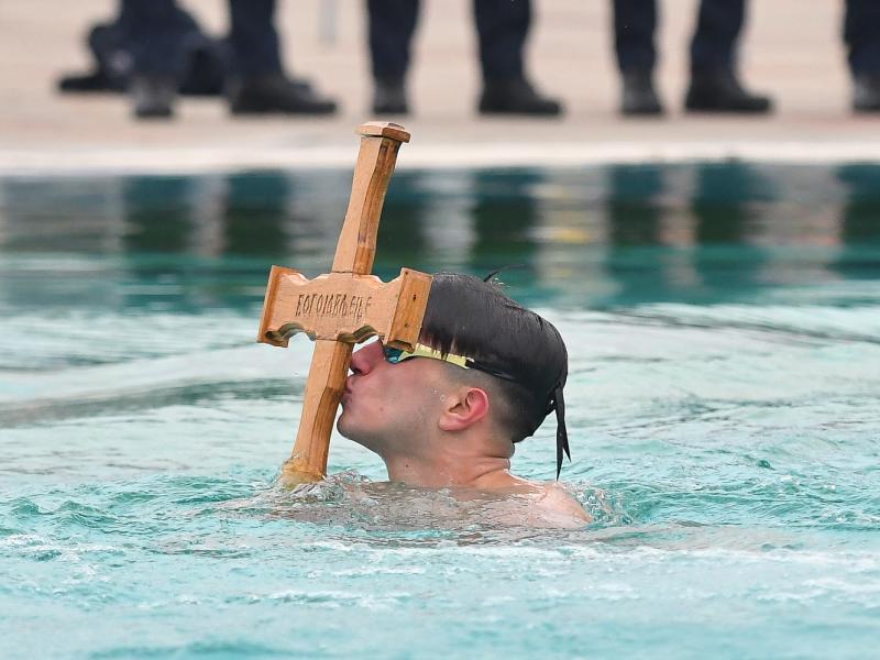 Andrija Petković plivanje za časni krst 2020 Bogojavljenje