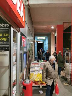 Redovi prodavnice kupovina penzioner 4. april 2020 foto Gradska opština Medijana1