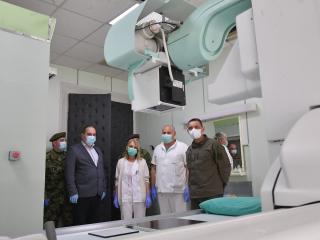 Vulin obilazi Vojnu bolnicu 1; foto: Ministarstvo odbrane