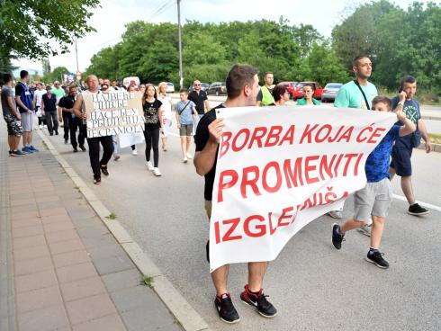 Protest naselje Pantelej; foto: Vanja Keser
