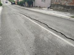 Uništeni asfalt posle nevremena jun 2020 foto čitalac4