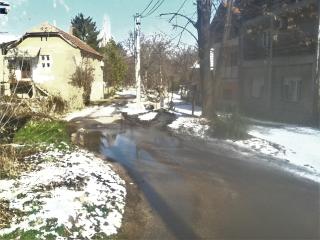 voda na ulici u Niskoj Banji