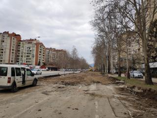 Raskopana desna traka Bulevara Nemanjića zbog izgradnje kružnog toka