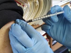 Slika broj 1368980. U Nišu počela vakcinacija protiv sezonskog gripa, od petka i u Pirotskom okrugu