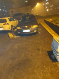 Bahato parkiranje policijskog sluzbenika