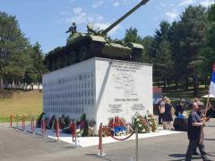 spomenik vojnicima leskovac b. m.2