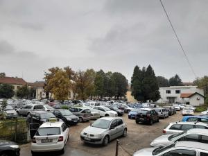 Na dizel i stariji od 10 godina - kakve automobile biraju kupci polovnjaka u Srbiji