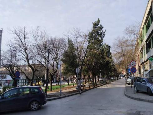 ulica iznad parka u Prokuplju