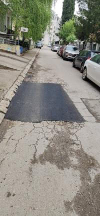 Problem resen udarna rupa asfaltirana u Ivana Gundulica