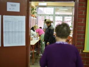 Izbori u Nišu: Zatvorena biračka mesta, do 19 sati izlaznost 44,4%  (live blog)