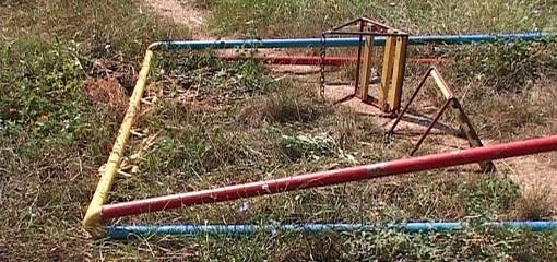 Teško povređena devojčica 7 ljuljaska