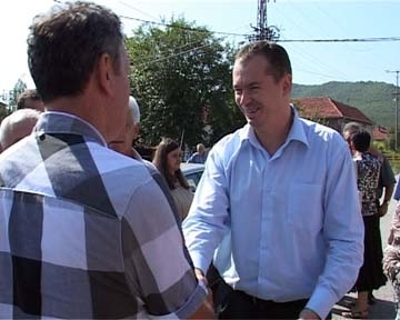 Nis2CgradonacelnikMilosSimonovicuobilaskunaseljaBrziBrod2Cpokrivanje