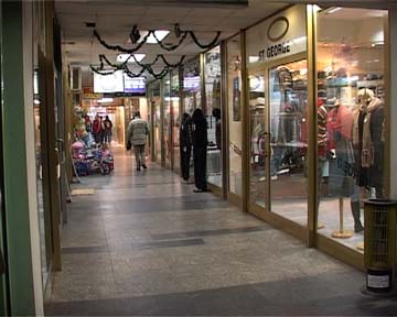 Nis zatvoreni lokali u niskom podzemnom prolazu zbog strajka pokrivanje