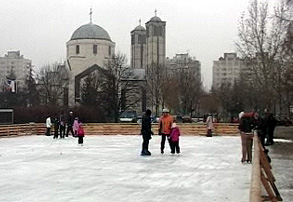 Novo klizalište u parku Svetog Save (Video) 1 klizalistee
