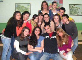 nis gimnazijalci predstava na francuskom