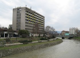 leskovac osmospratnica kisa