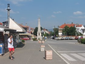 vranje spomenik u centru