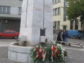 leskovac spomen cesma