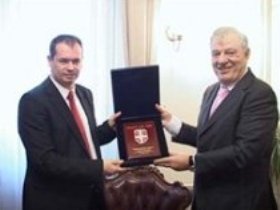 8 1423 1063 pokrivanje