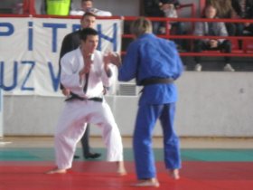 uros kostadinovic beli kimono
