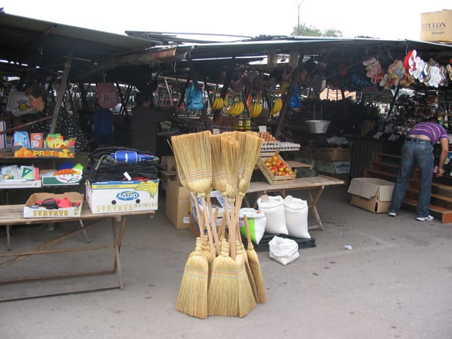 Pijaca metle Leskovac