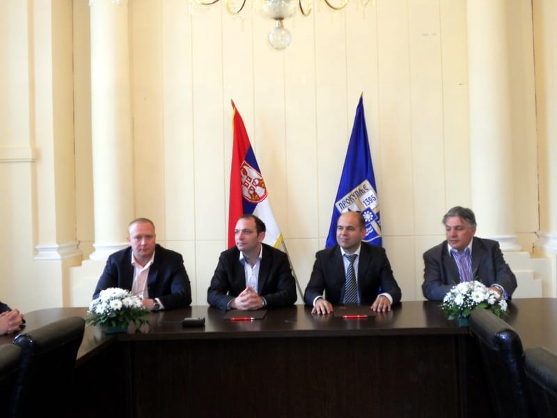 Počinje sanacija prokupačke deponije 3 POTPISIVANJE UGOVORA