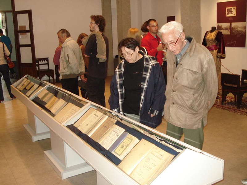 izlozba o Stevani Sremcu u Sinagogi