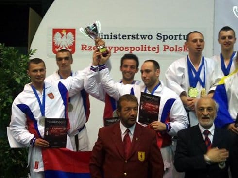 vlada stojiljkovic i karate savez