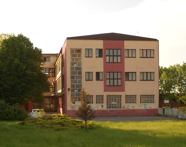 Leskovac: 597 slobodnih mesta za srednjoškolce 19 Skola za tekstil i dizan 3