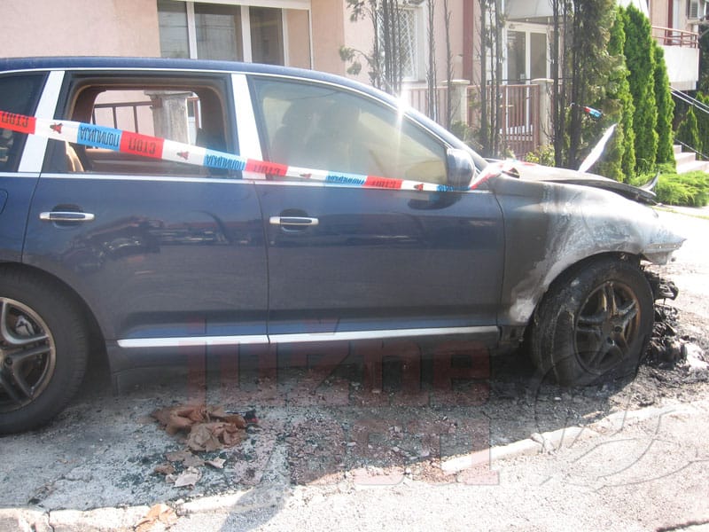 izgoreo dzip u Vranju 2