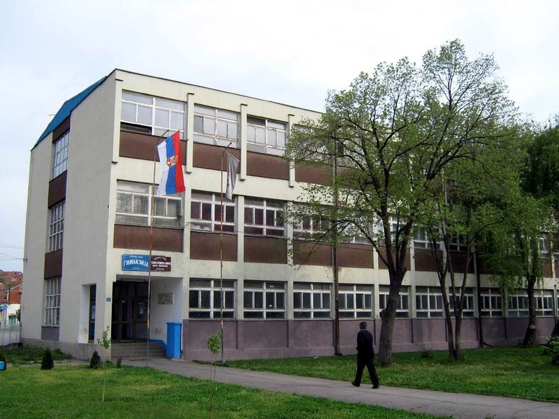 Lebane: nagrađeni profesori gimnazije 9 Lebane Gimnazija 1