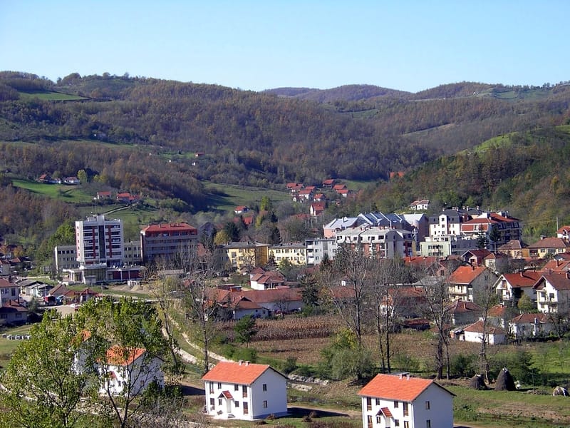 SNS bojkotuje Skupštinu u Medveđi 8 Medvedja panorama 3