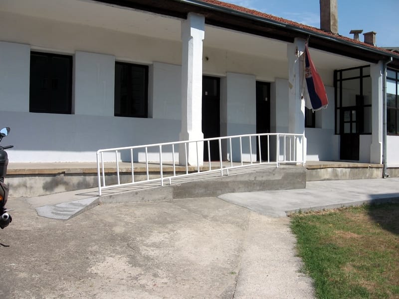 Vranje: olakšan prilaz Univerzitetu invalidima 17 Narodni univerzitet
