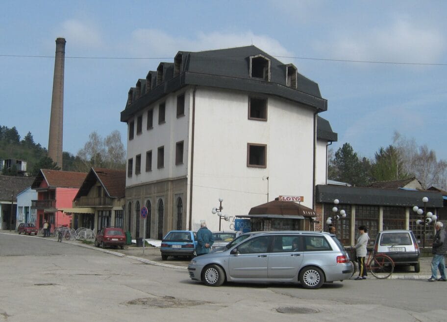 Grdelica fabrika centar 1